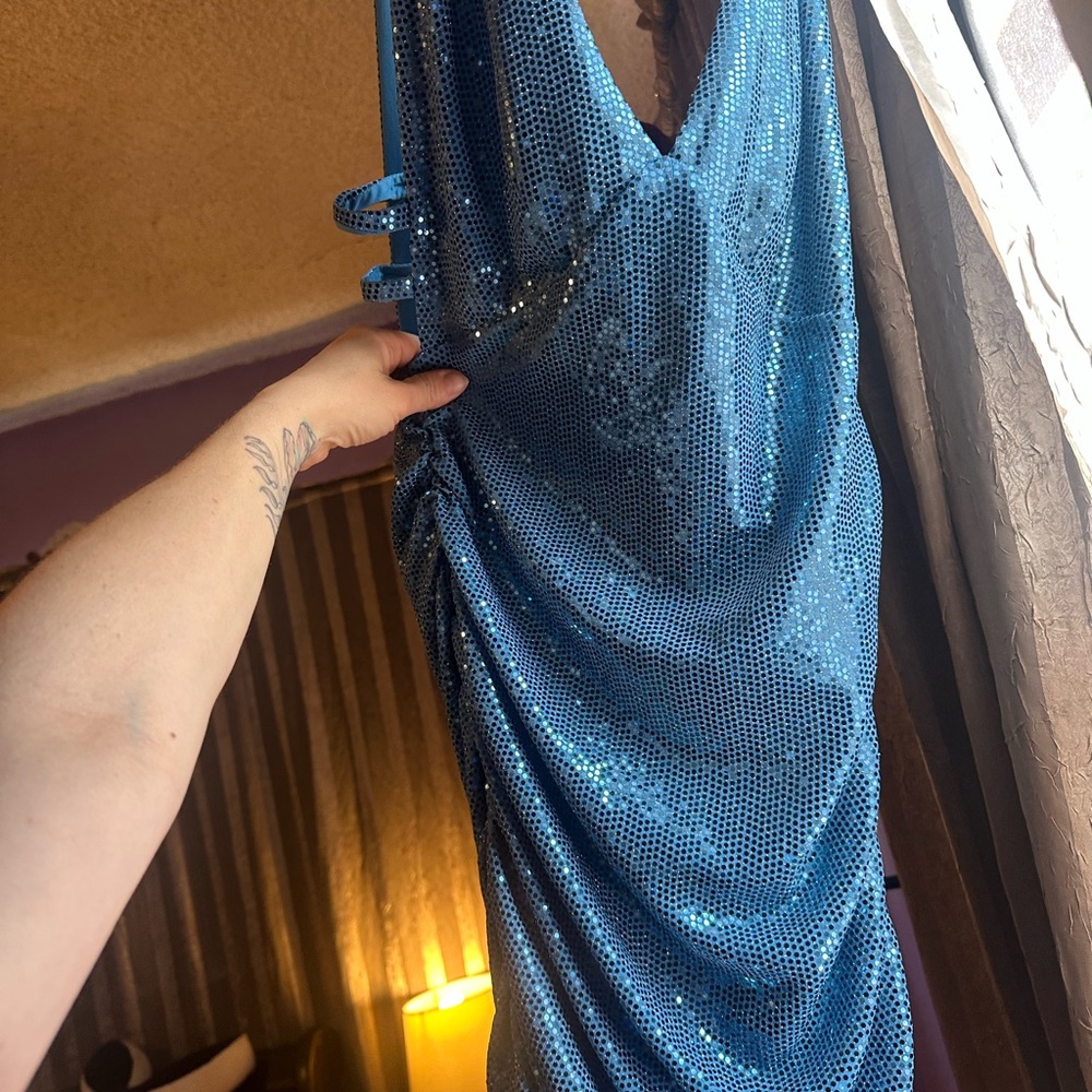 Urban Outfitters Sexy low cut open back Blue Sequin Dress - Picture 3 of 11